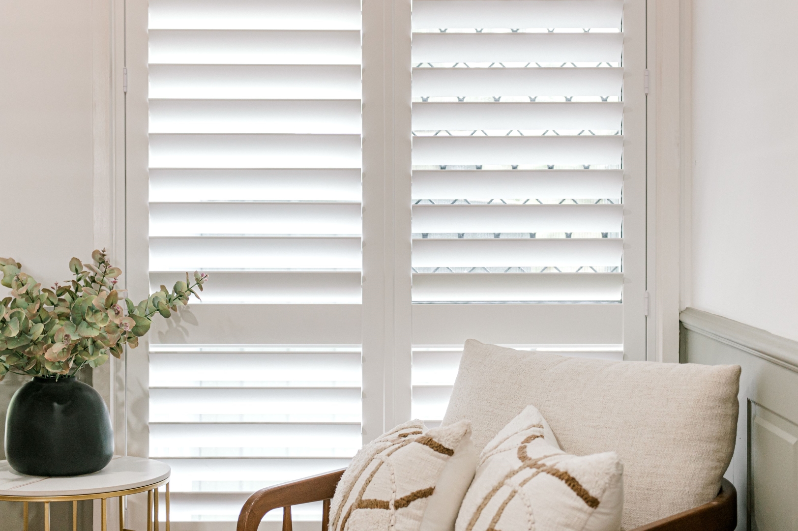 Shutters vs blinds style